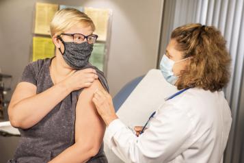 Covid vaccine bus in Sheerness